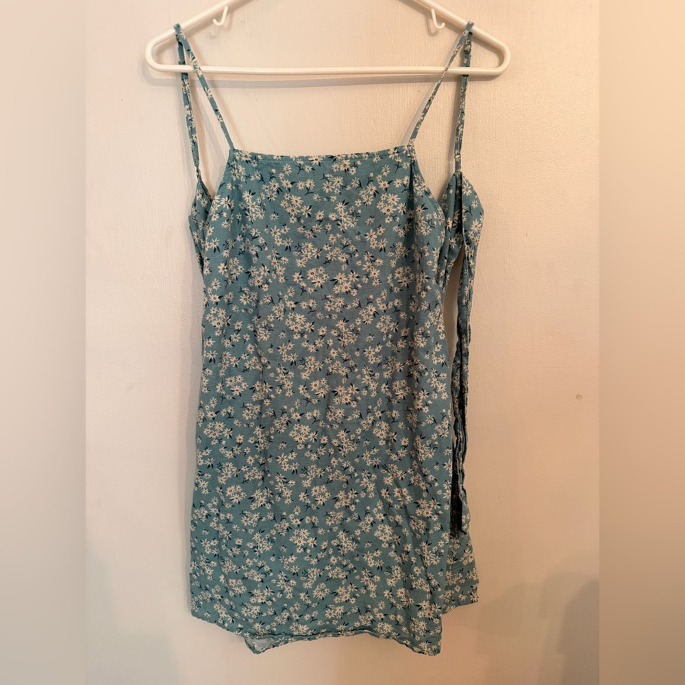 American Eagle Outfitters green Floral Mini Dress